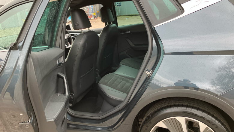 SEAT Arona 1.0 TSI 110 FR Sport 5dr Petrol Hatchback